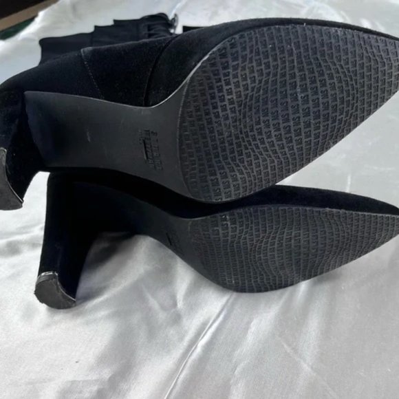 Stuart Weitzman Women’s Stretch Suede Over The Knee Lace Up Boots in Black - Picture 2 of 3